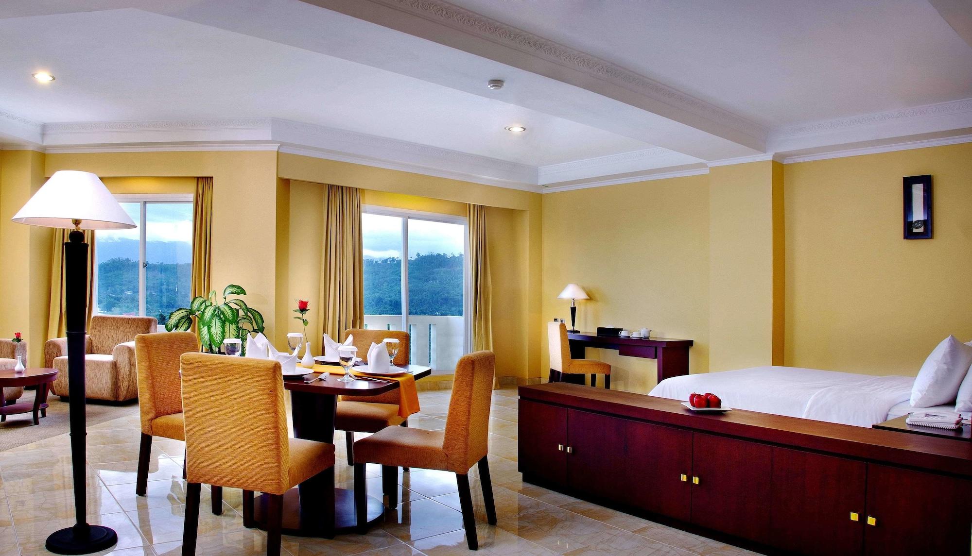 Aston Niu Manokwari Hotel & Conference Center Экстерьер фото