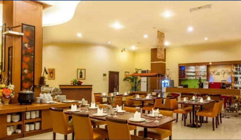 Aston Niu Manokwari Hotel & Conference Center Экстерьер фото