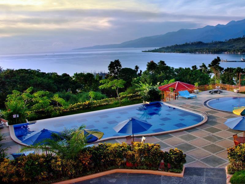 Aston Niu Manokwari Hotel & Conference Center Экстерьер фото