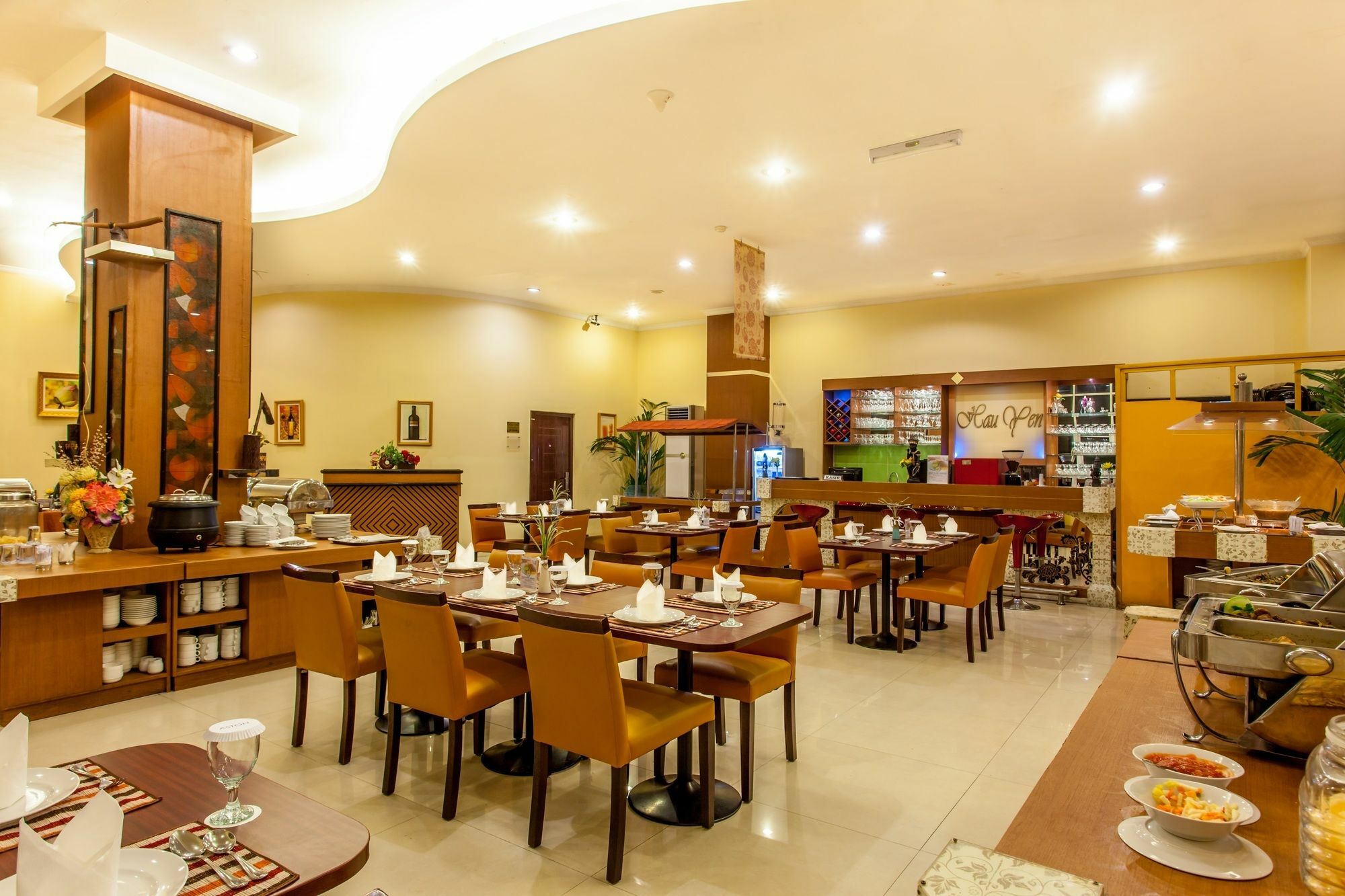 Aston Niu Manokwari Hotel & Conference Center Экстерьер фото